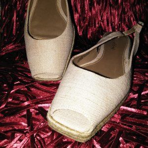 NICKELS SOFT TAN LINEN SLINGBACK SANDAL SIZE 9.5M